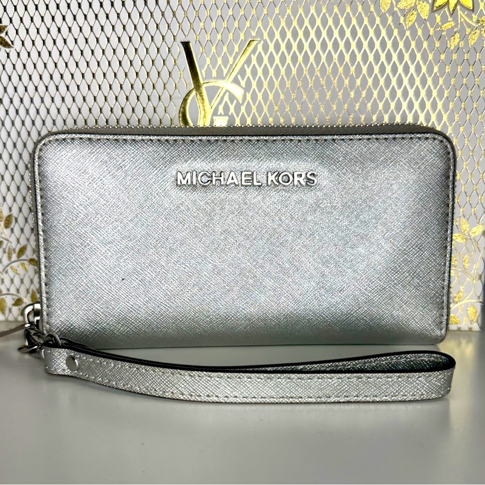 Metallic Silver Michael Kors Wristlet Wallet